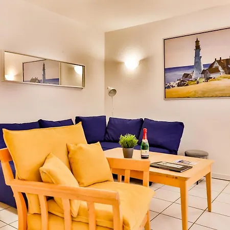 Ostseerose Ein Strandkorb Ist Im Sommer Inclusive * Zempin