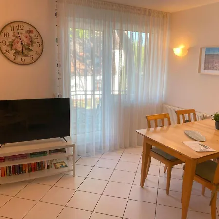 Apartment Ostseerose Ein Strandkorb Ist Im Sommer Inclusive Zempin