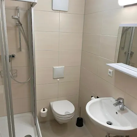 Ostseerose Ein Strandkorb Ist Im Sommer Inclusive Daire